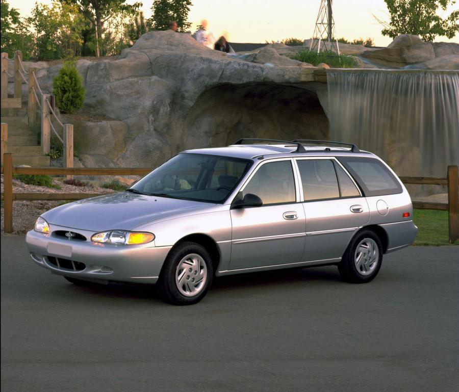  Ford Escort America 1997 года  (фото 26 из 31)